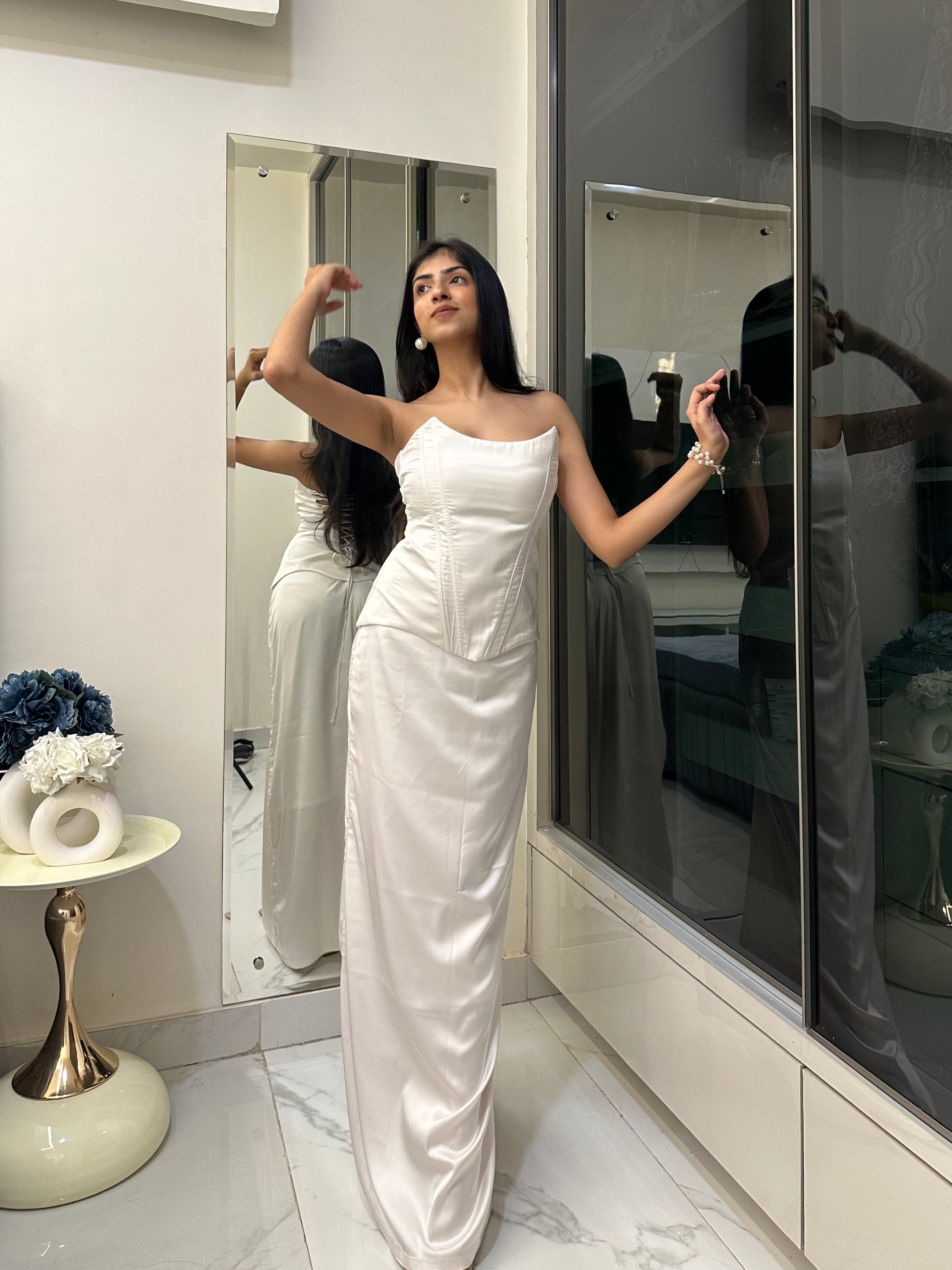 Monica O’ my darling - Royal Satin Set