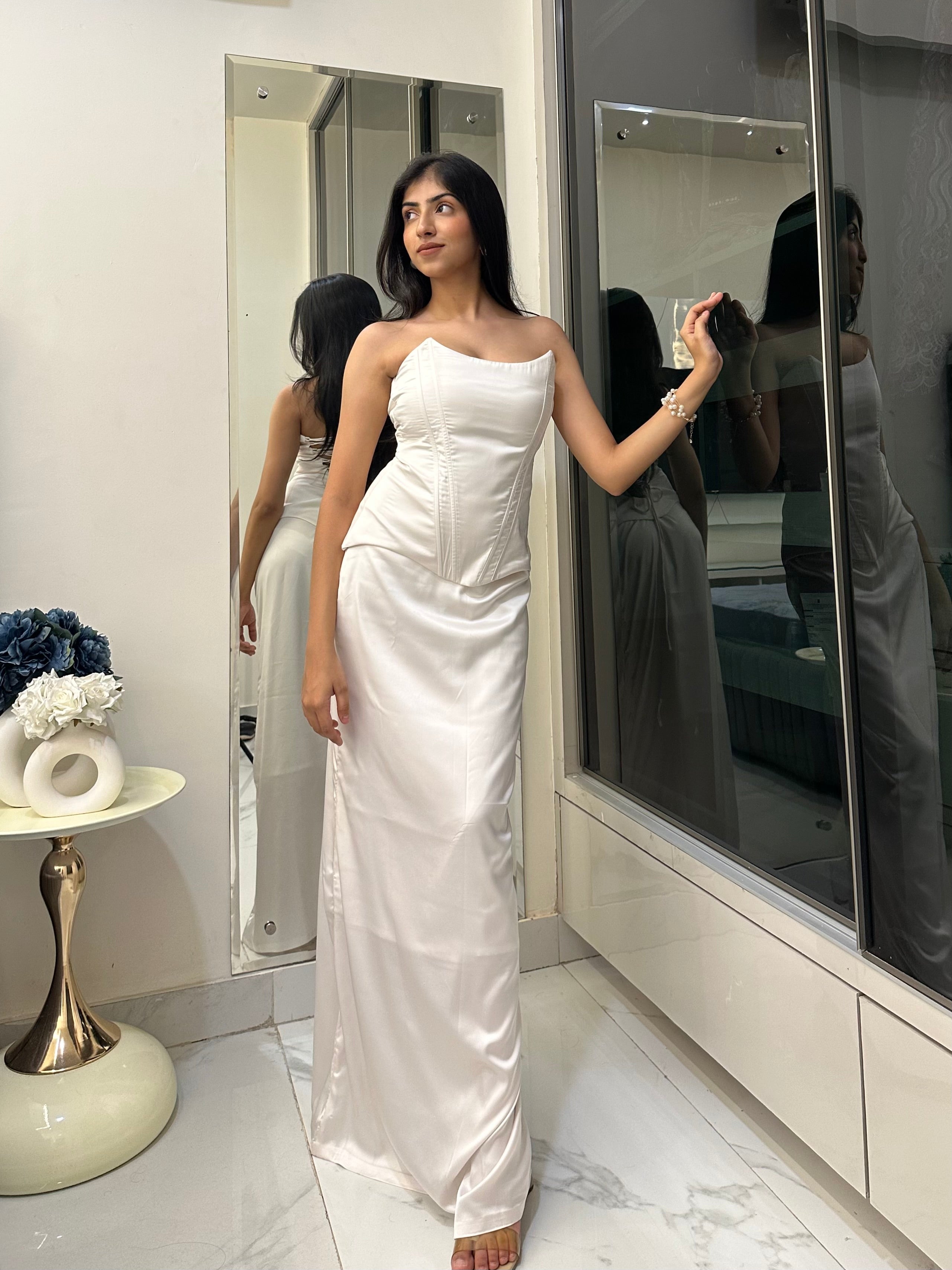 Monica O’ my darling - Royal Satin Set