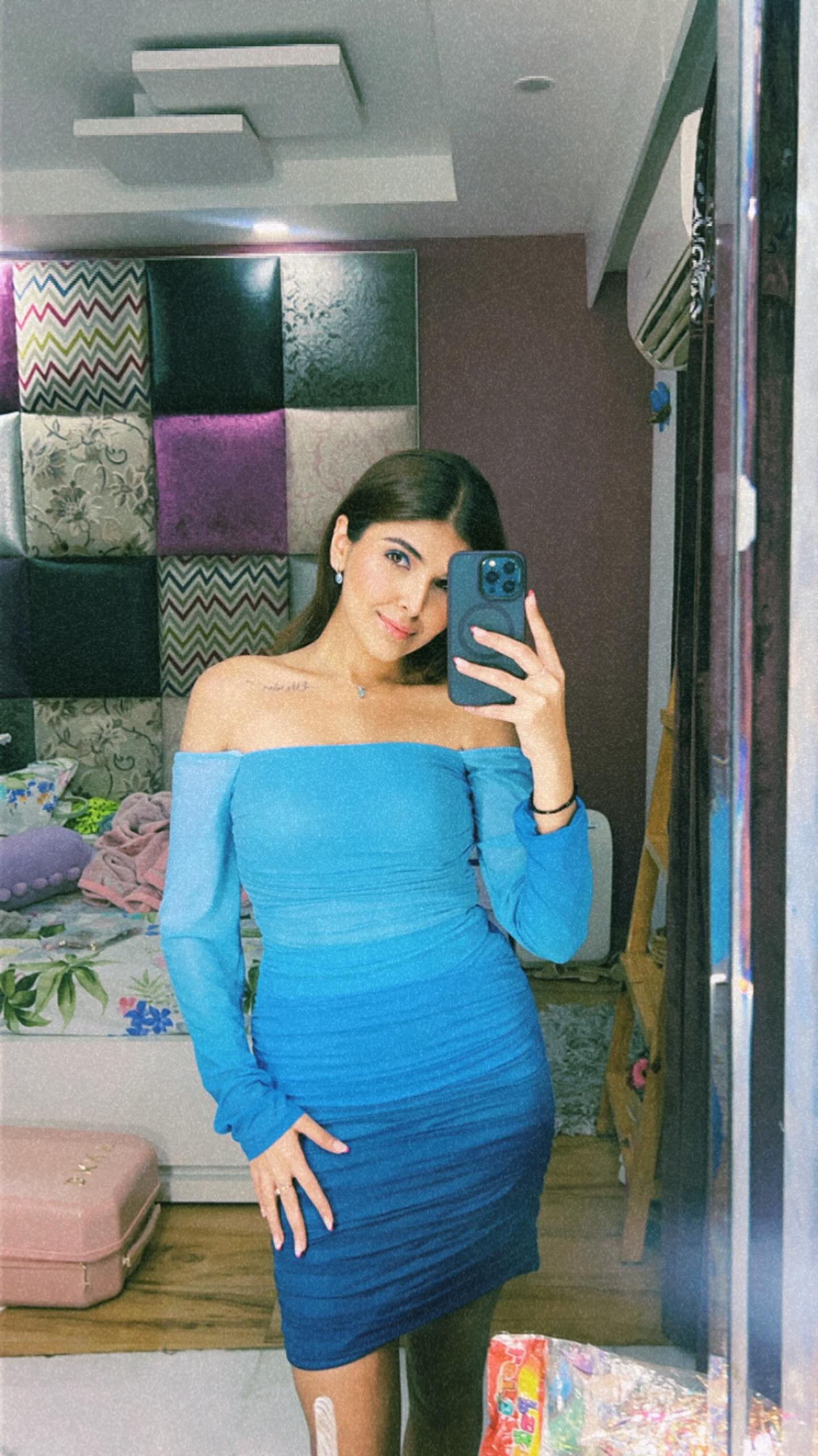 Ombre full sleeves dress