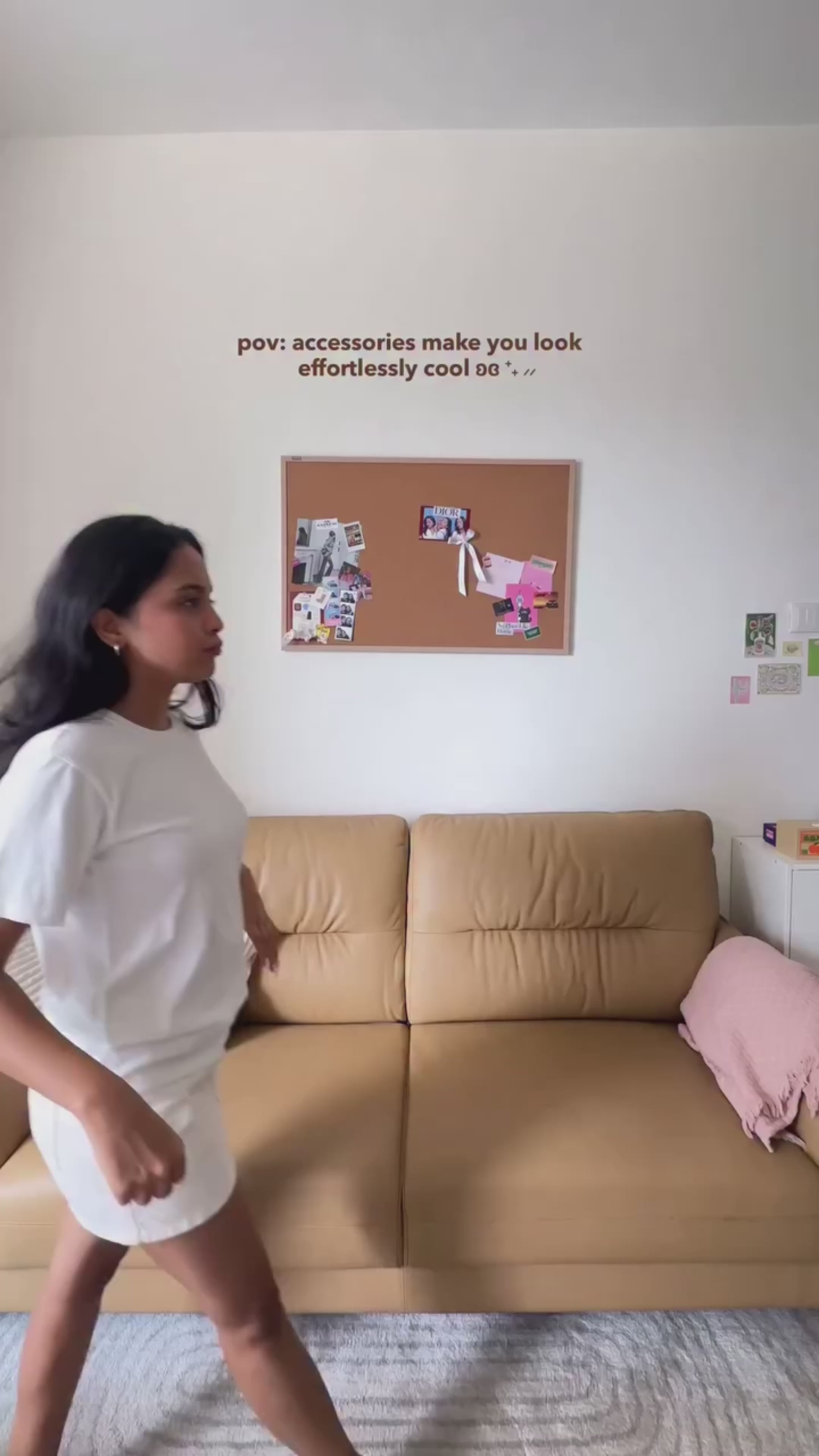 Load video: White Balloon Dress